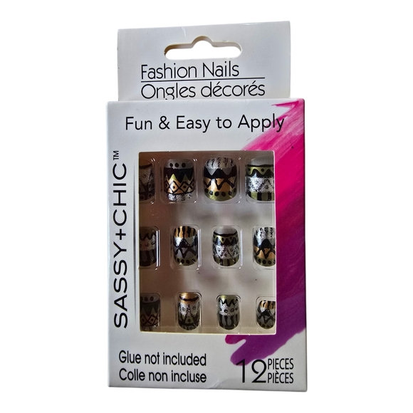Sassy+Chic Fashion Nails Artificial Medium Suoval Glue-on Aztec Design - Picture 1 of 4